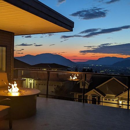 Mountain Retreat With Views, Hot Tub, Games & Ac Chilliwack Exterior foto