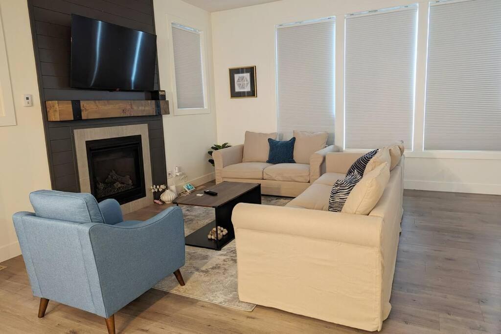 Mountain Retreat With Views, Hot Tub, Games & Ac Chilliwack Exterior foto