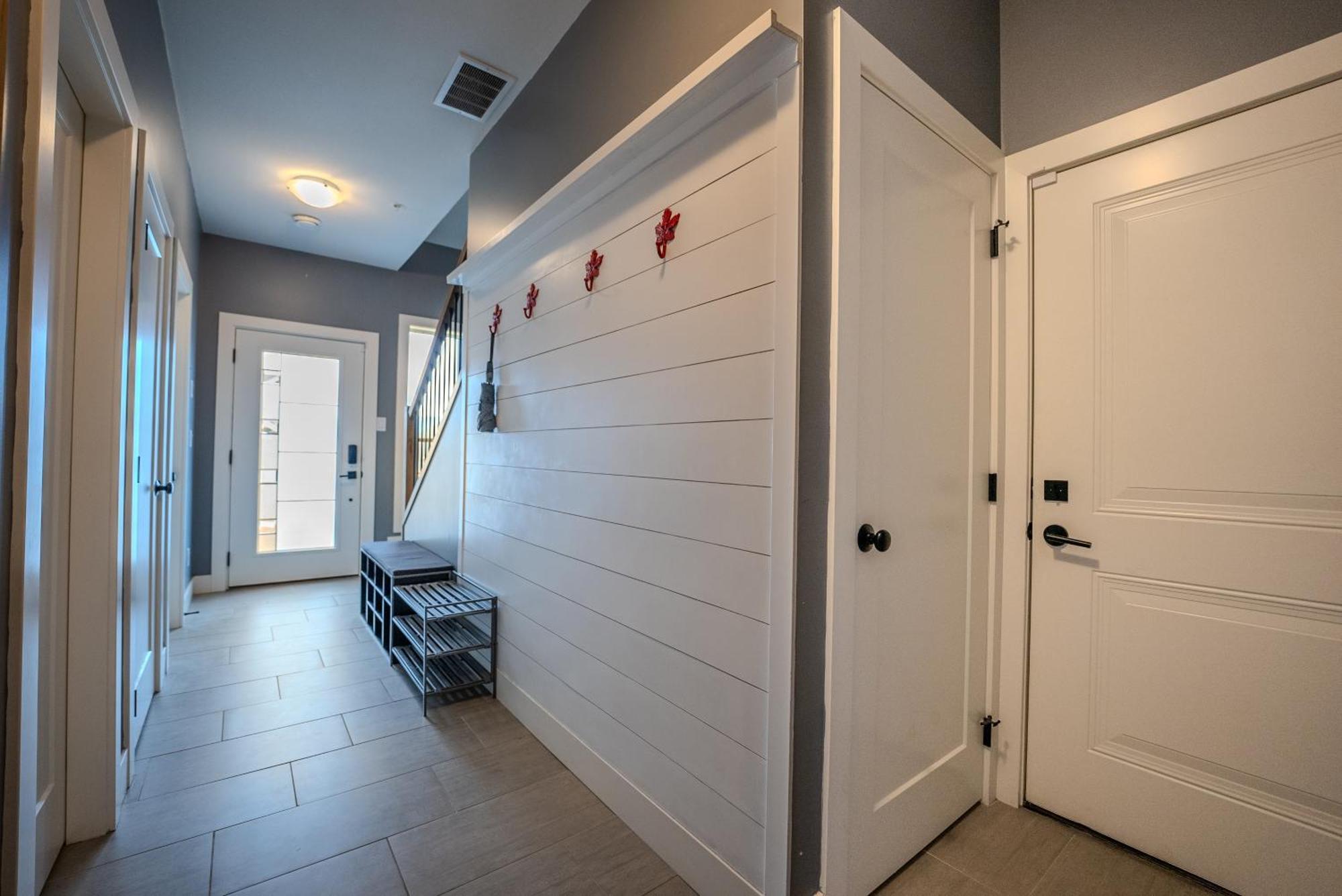 Mountain Retreat With Views, Hot Tub, Games & Ac Chilliwack Exterior foto
